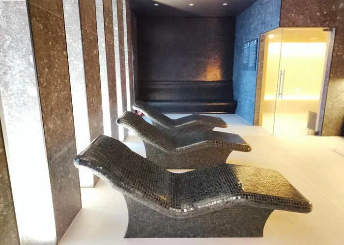 A104 By Interhome コウォブジェク